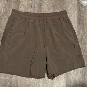 Nike Yoga men’s shorts XL